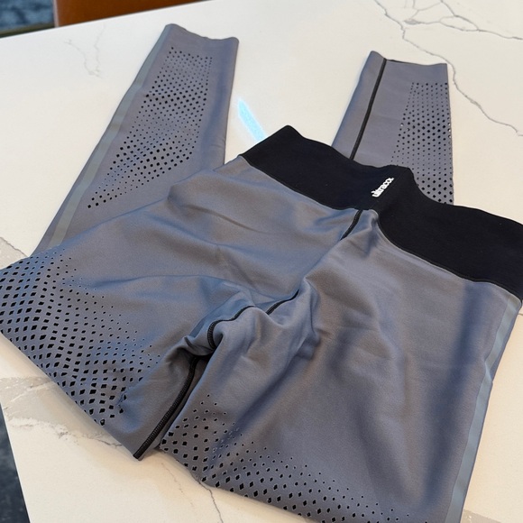 40 each - Picture 6 of 6